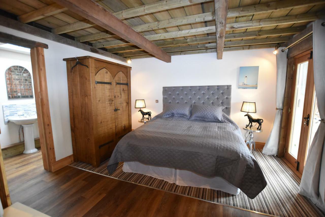 Oak Tree Stables Cottage เบอร์มิงแฮม ภายนอก รูปภาพ